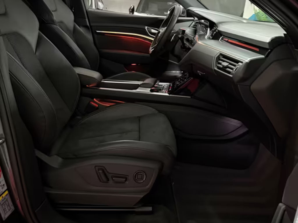 Audi Q8 e-tron