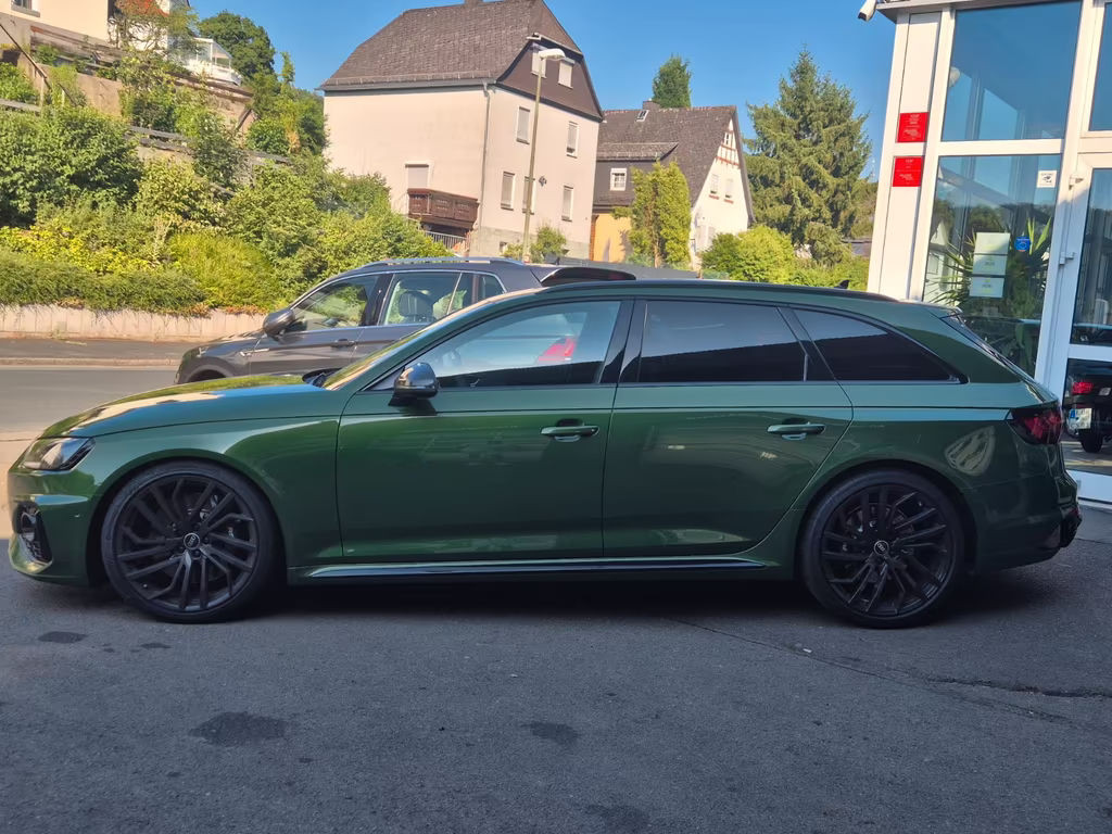 Audi RS4