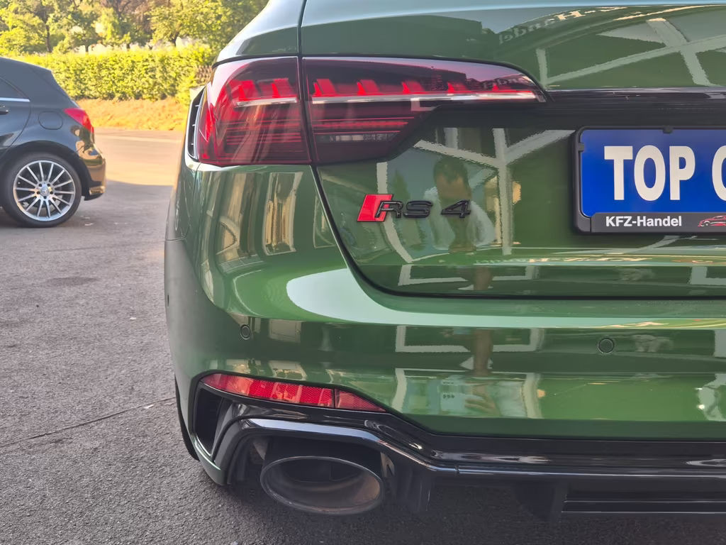 Audi RS4