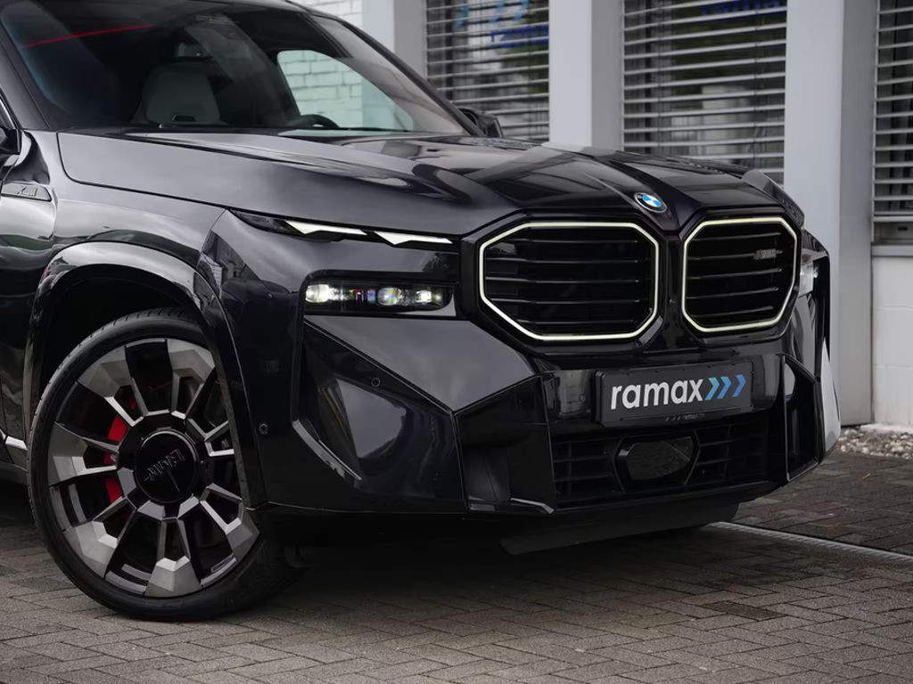 BMW XM