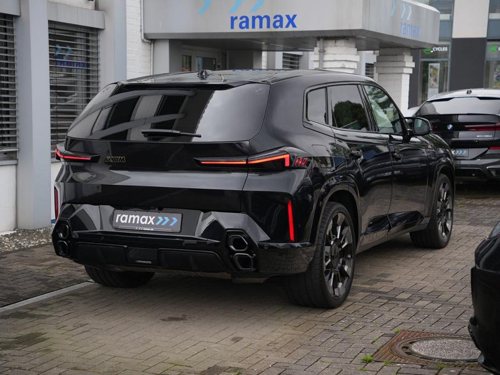 BMW XM