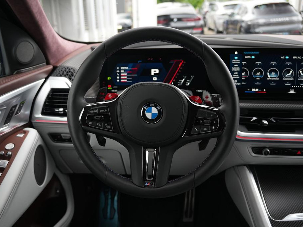 BMW XM