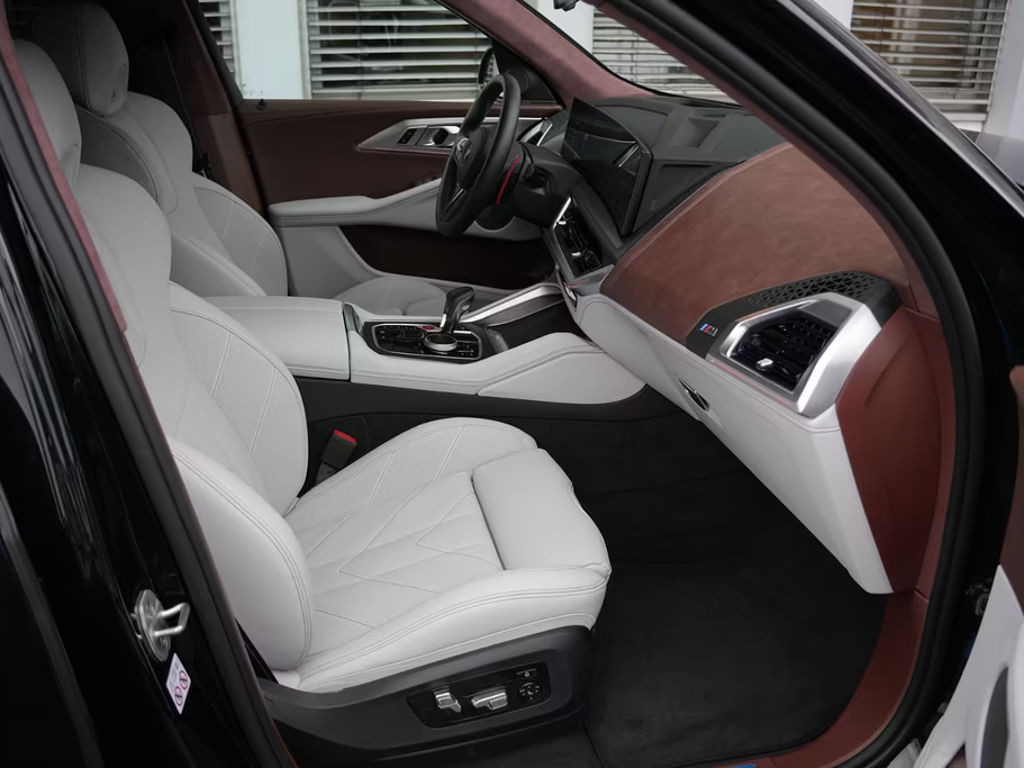 BMW XM