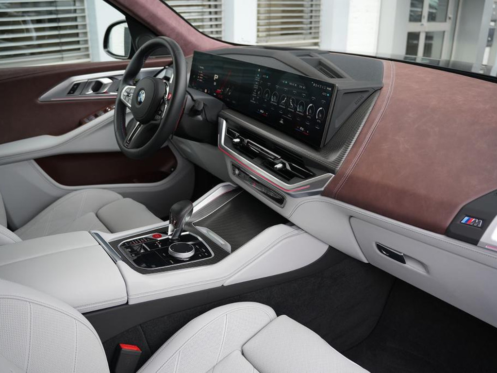 BMW XM