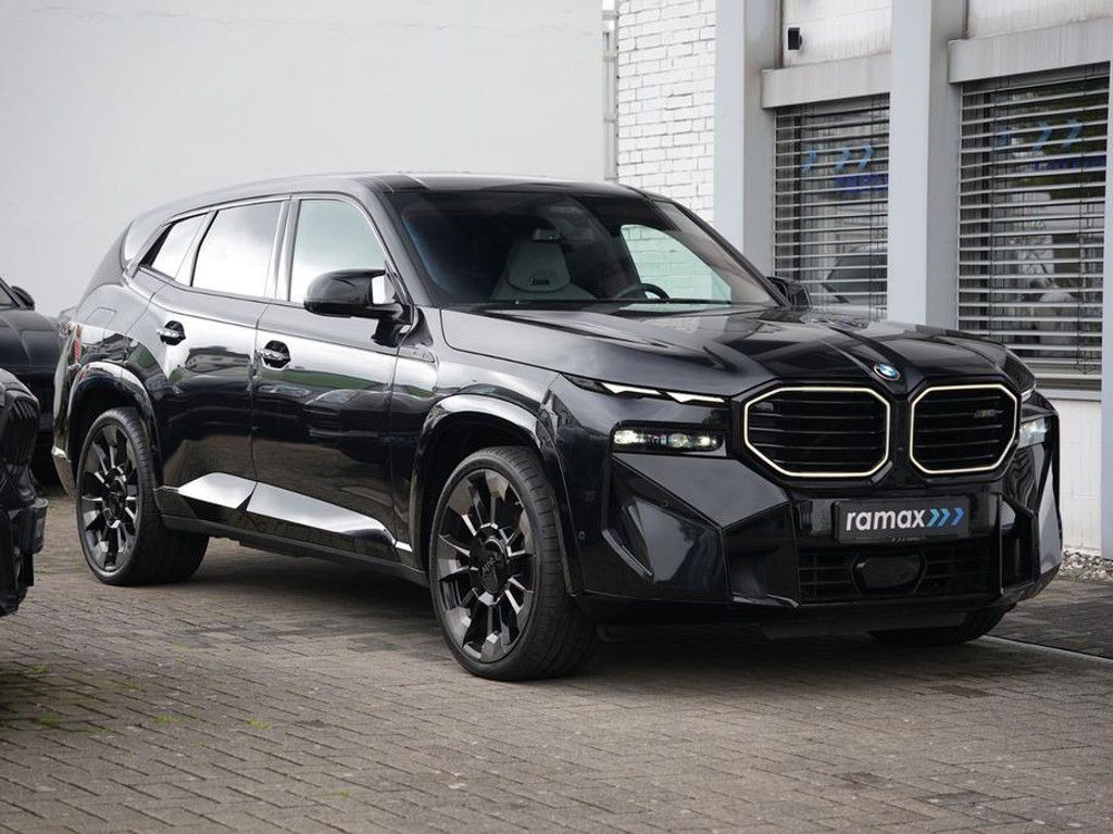 BMW XM
