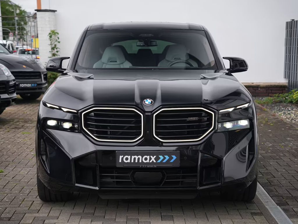 BMW XM