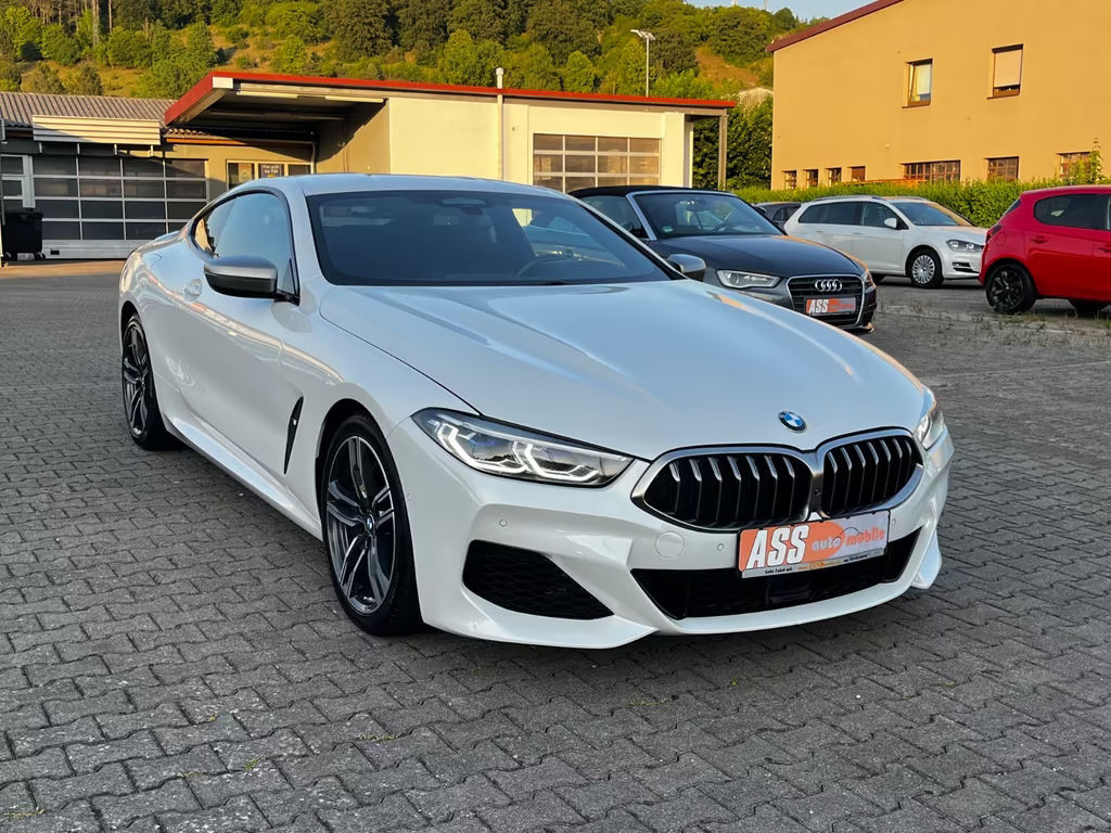 BMW M850
