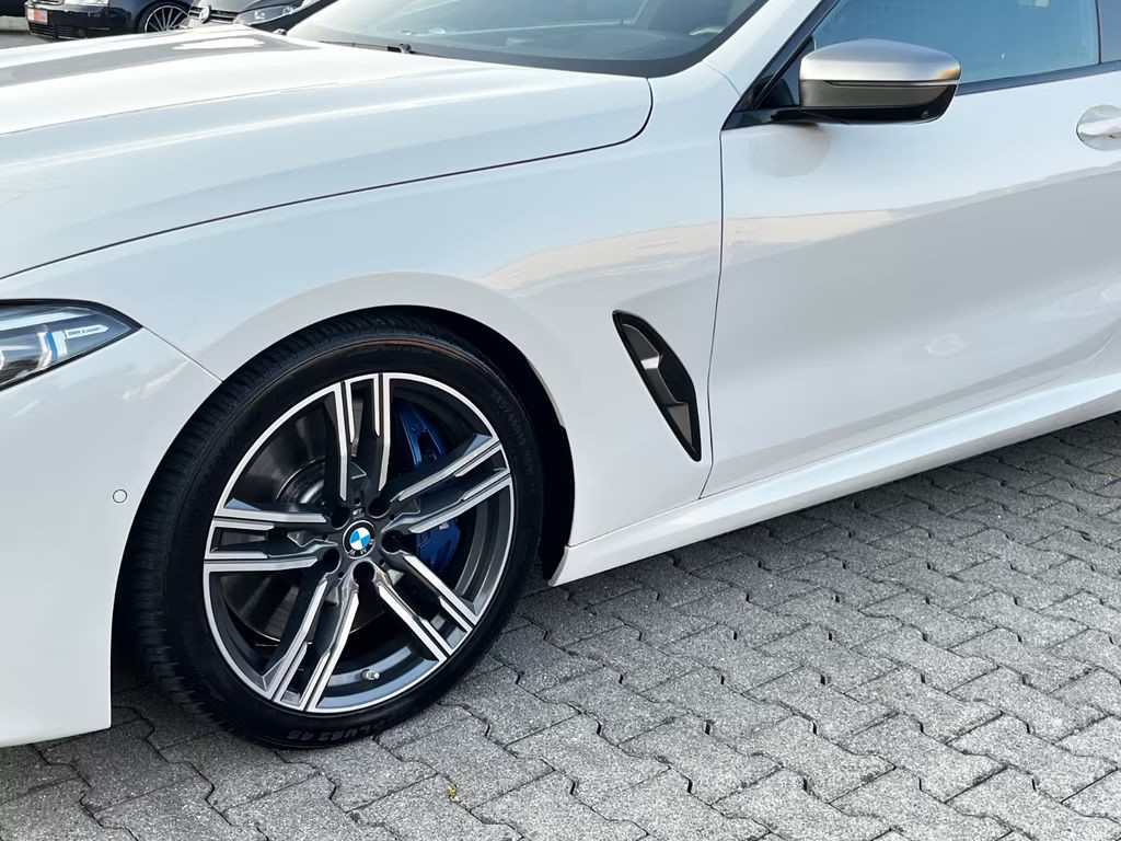 BMW M850