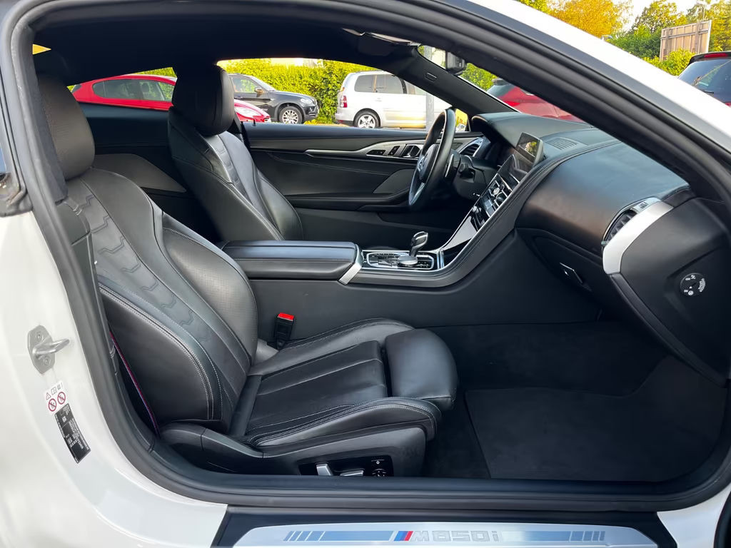 BMW M850