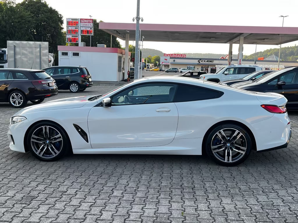 BMW M850