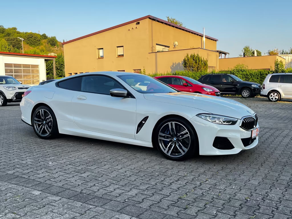 BMW M850