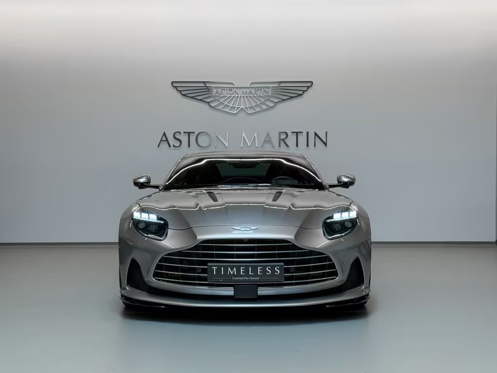 Aston Martin DB12