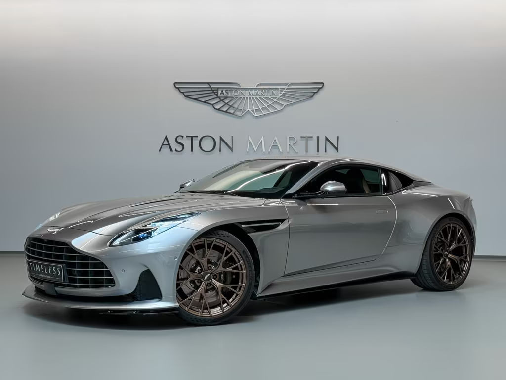 Aston Martin DB12