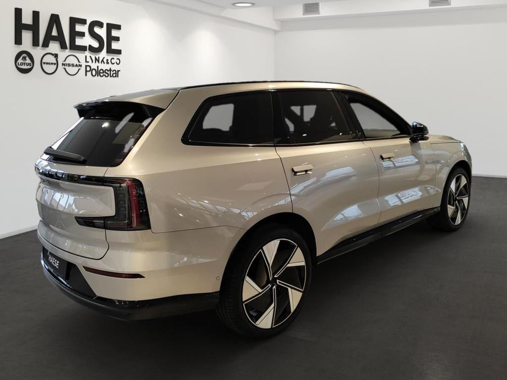 Volvo EX90