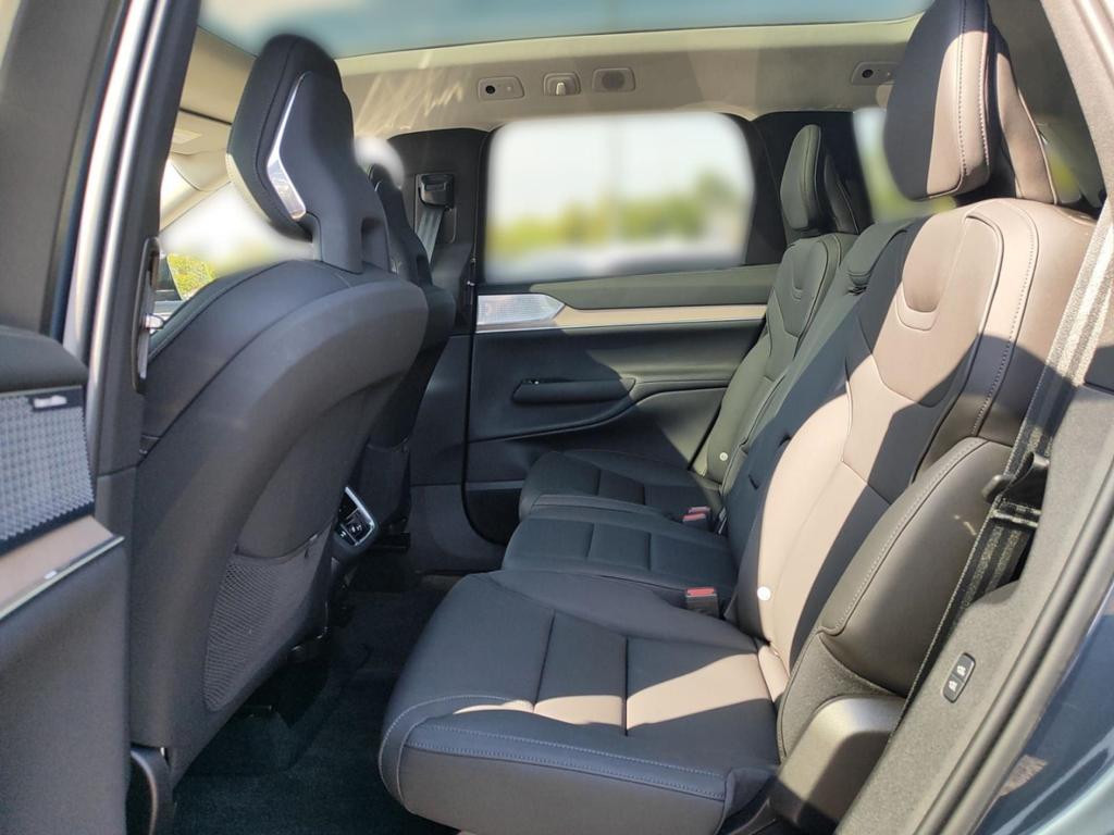 Volvo EX90