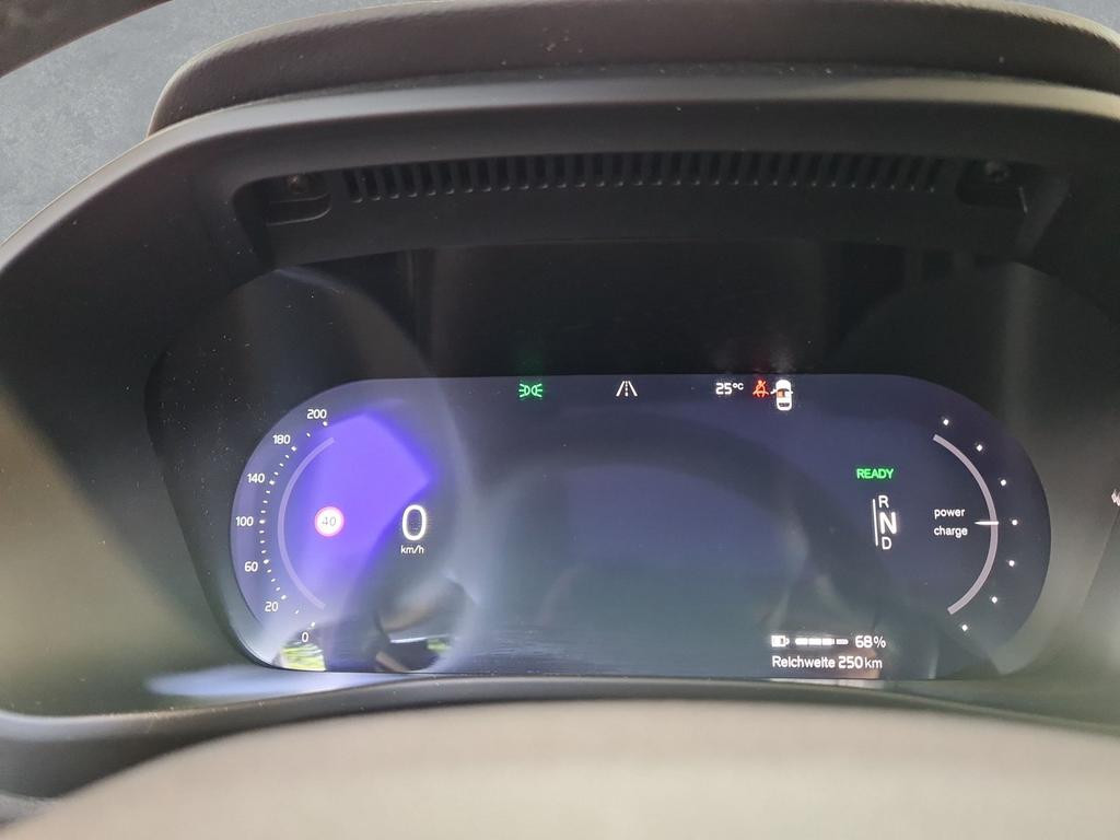 Volvo C40