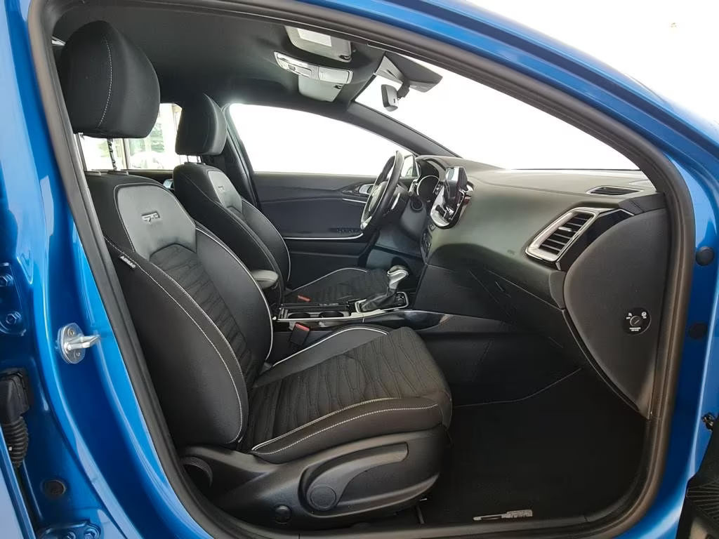 Kia ProCeed