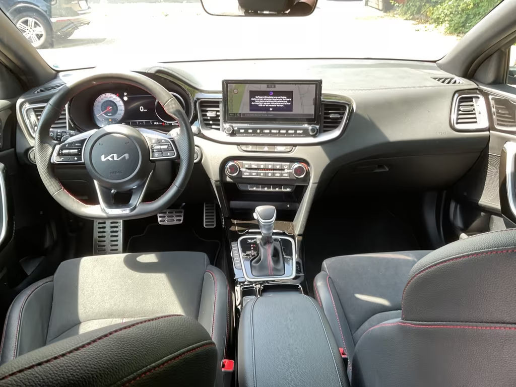 Kia ProCeed