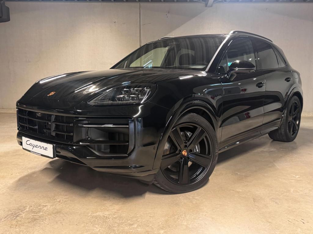 Porsche Cayenne E-Hybrid Black Edition
