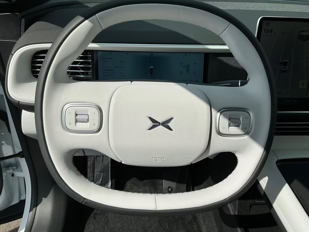 Xpeng G6