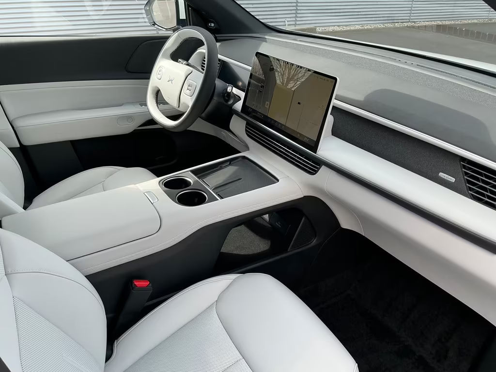 Xpeng G6