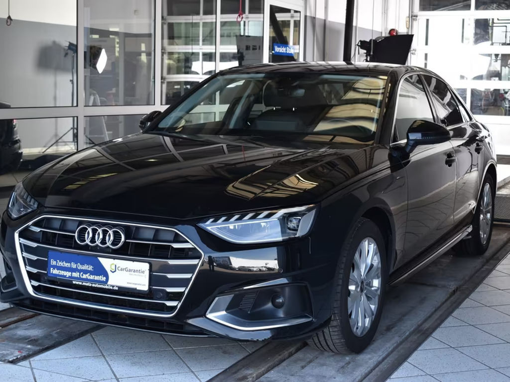 Audi A4 Sedan 2.0 TDI