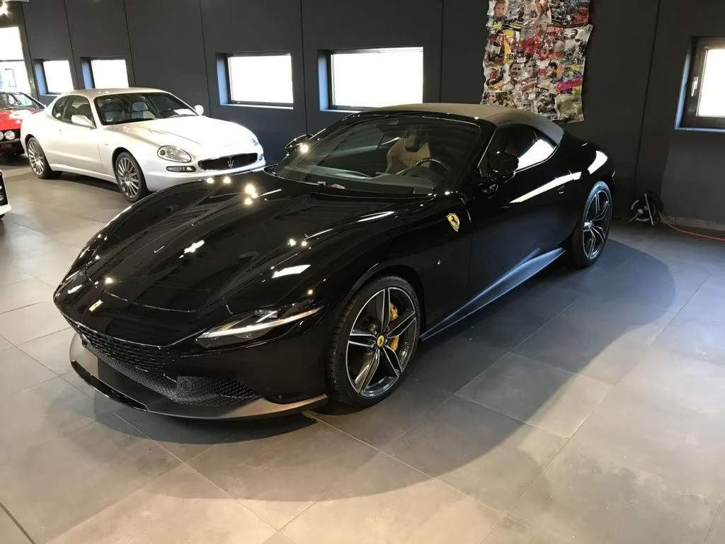 Ferrari Roma Spider