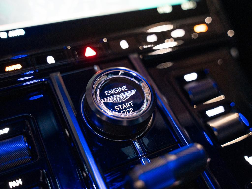 Aston Martin V8 Vantage