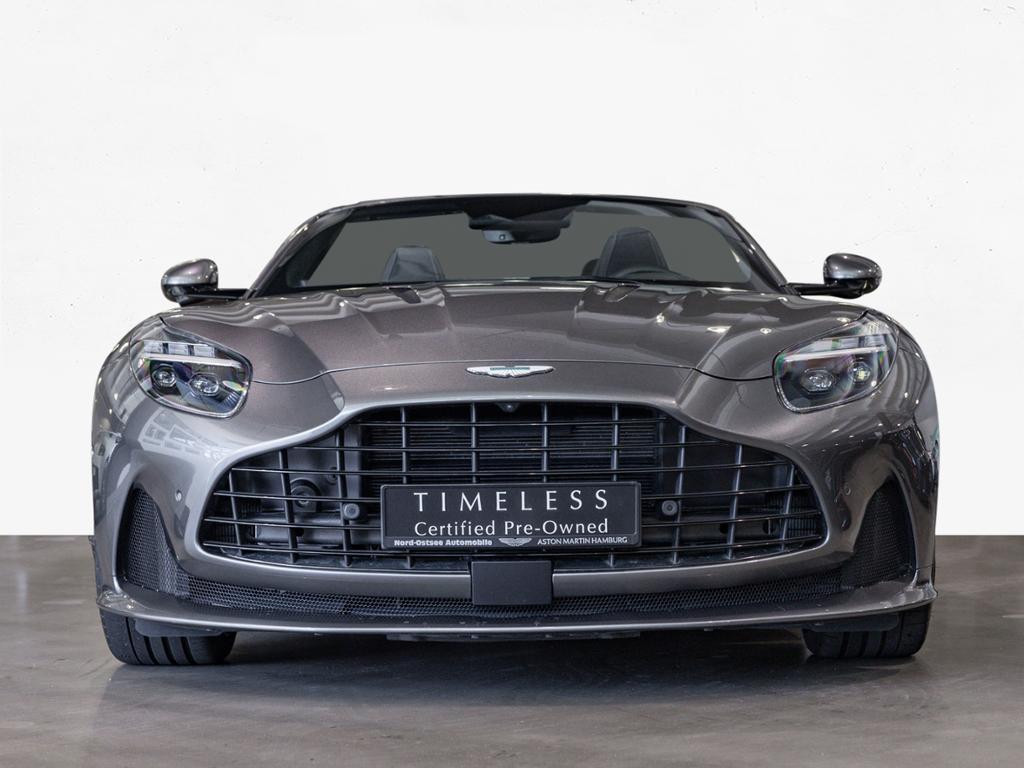 Aston Martin DB12