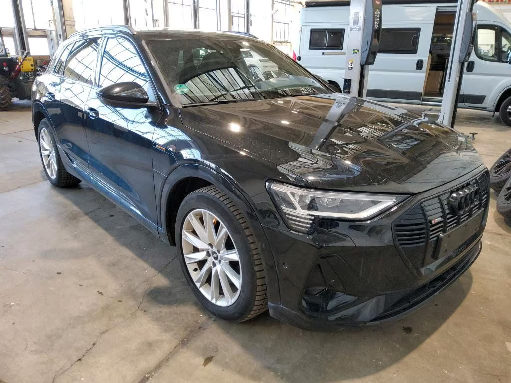 Audi e-tron Quattro S-Line 55