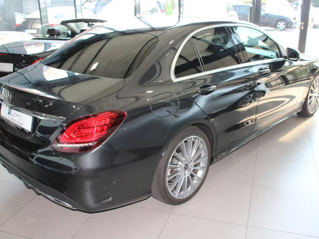 Mercedes-Benz C-Klasse C 220 C 220 d Sedan