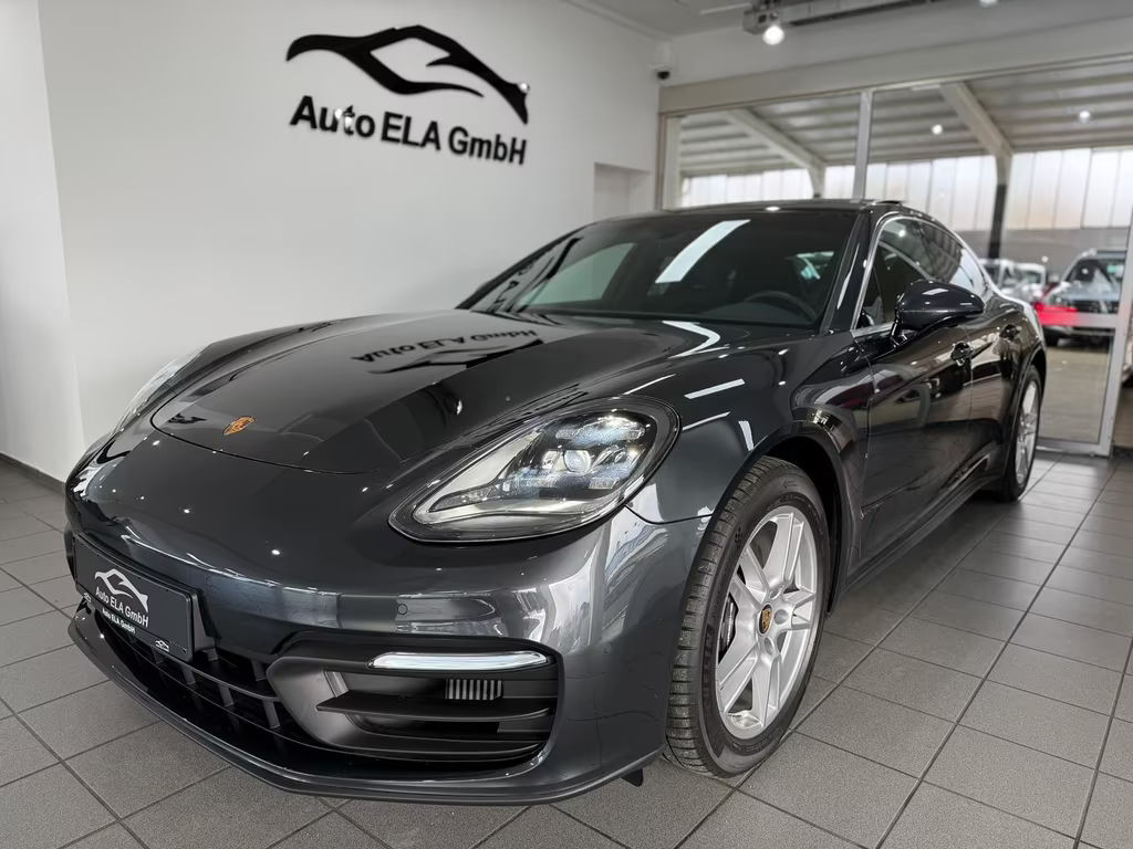 Porsche Panamera 4