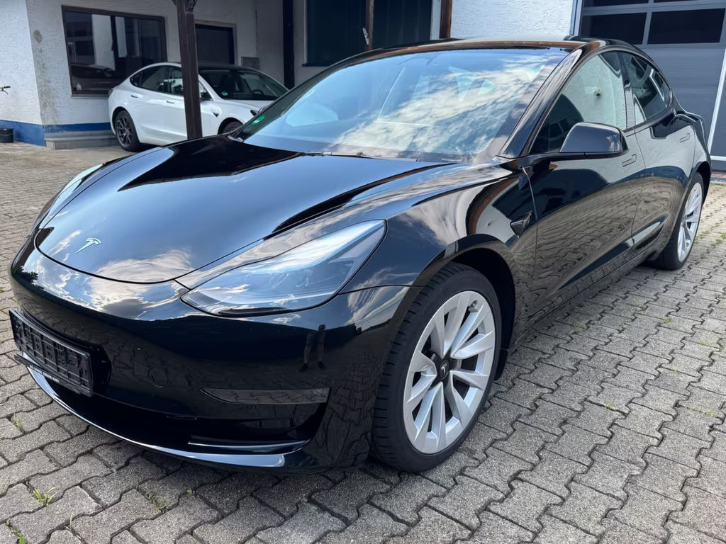 Tesla Model 3 Long Range Dual Motor AWD