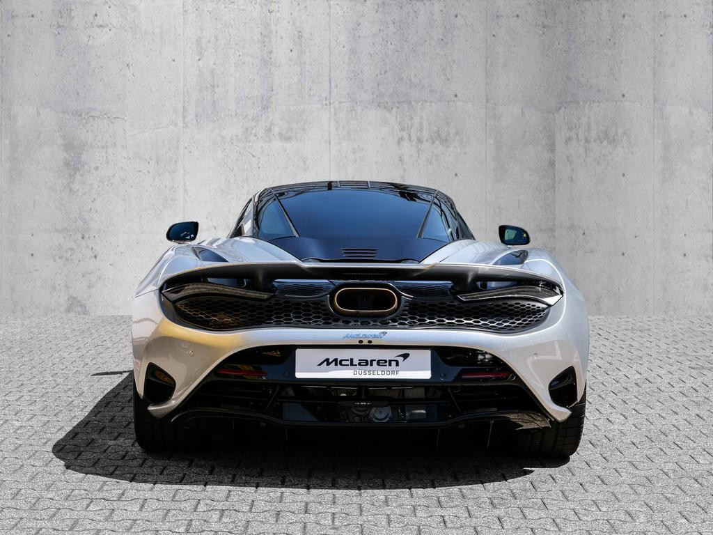 McLaren 750S
