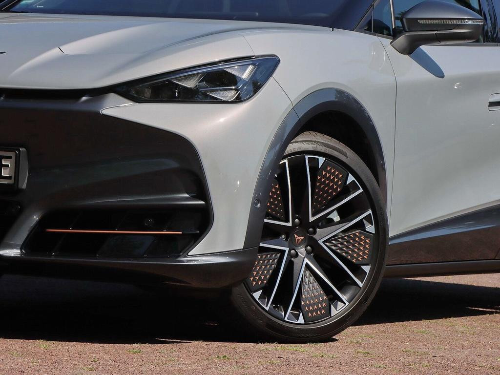 Cupra Tavascan