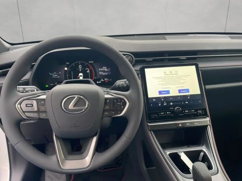 Lexus LBX