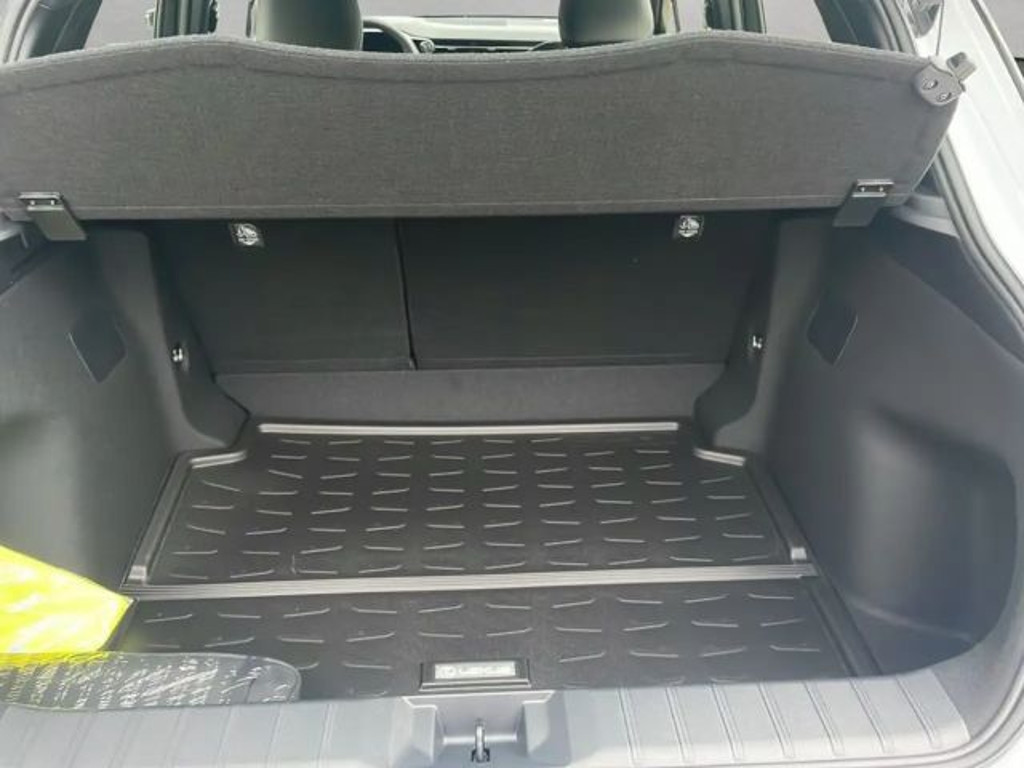 Lexus LBX