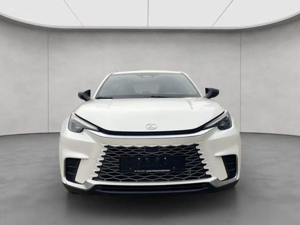 Lexus LBX