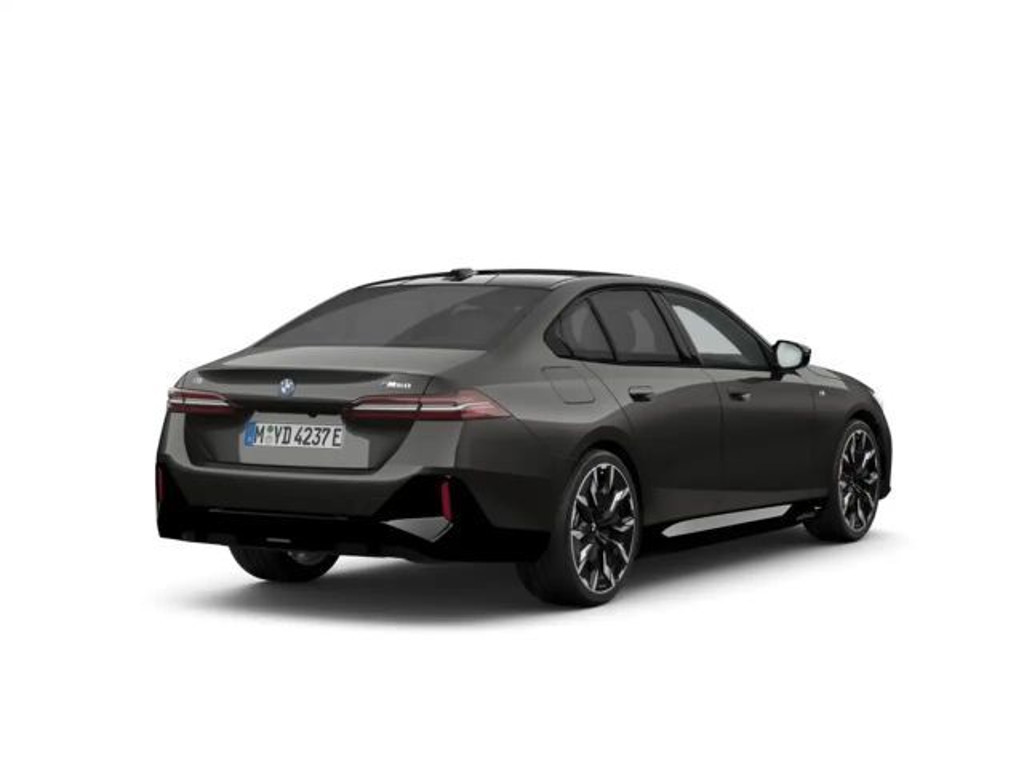 BMW i5 xDrive Sedan M60