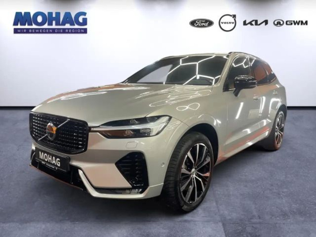 Volvo XC60 Plus Dark