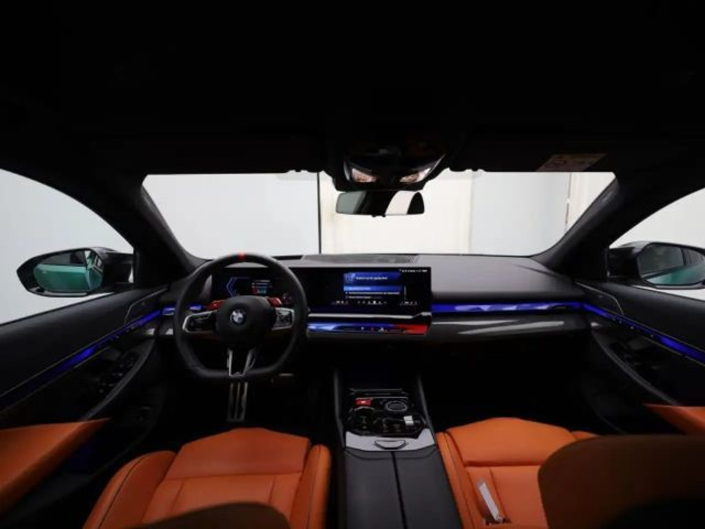 BMW M5 HYBRID - BOWERS & WILKINS - HAAK - ACC