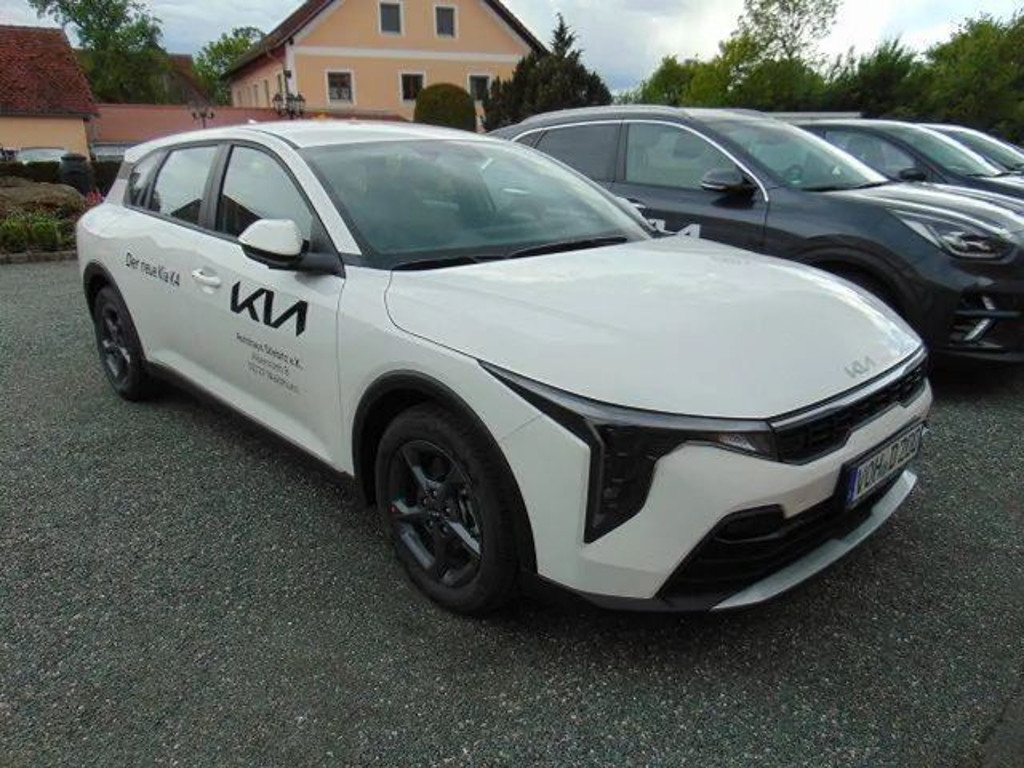 Kia K4