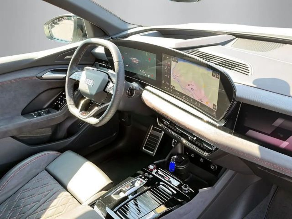 Audi SQ6 e-tron
