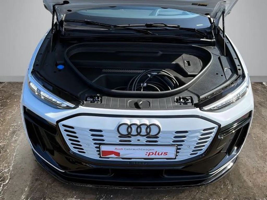 Audi SQ6 e-tron