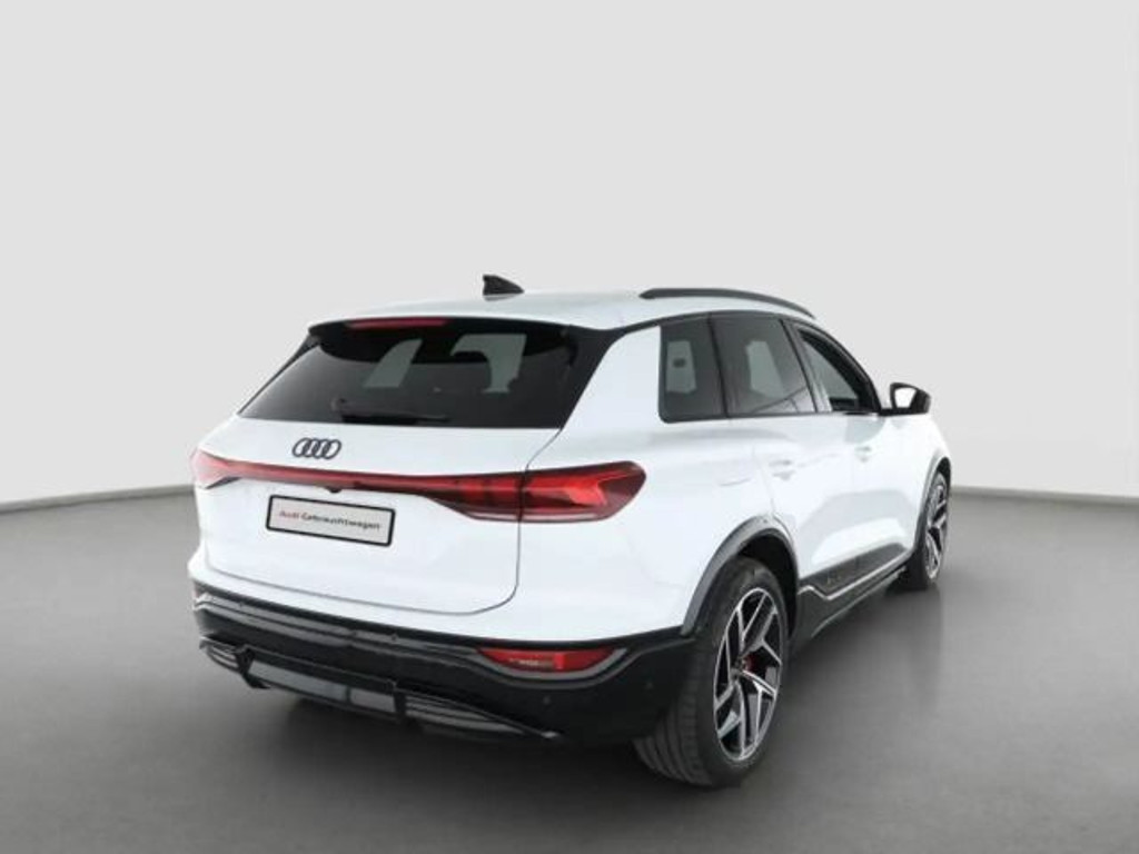 Audi SQ6 e-tron