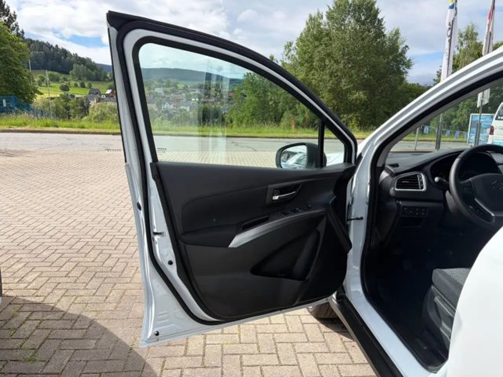 Suzuki S-Cross
