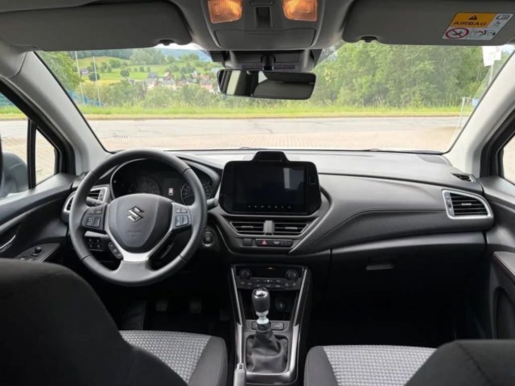Suzuki S-Cross