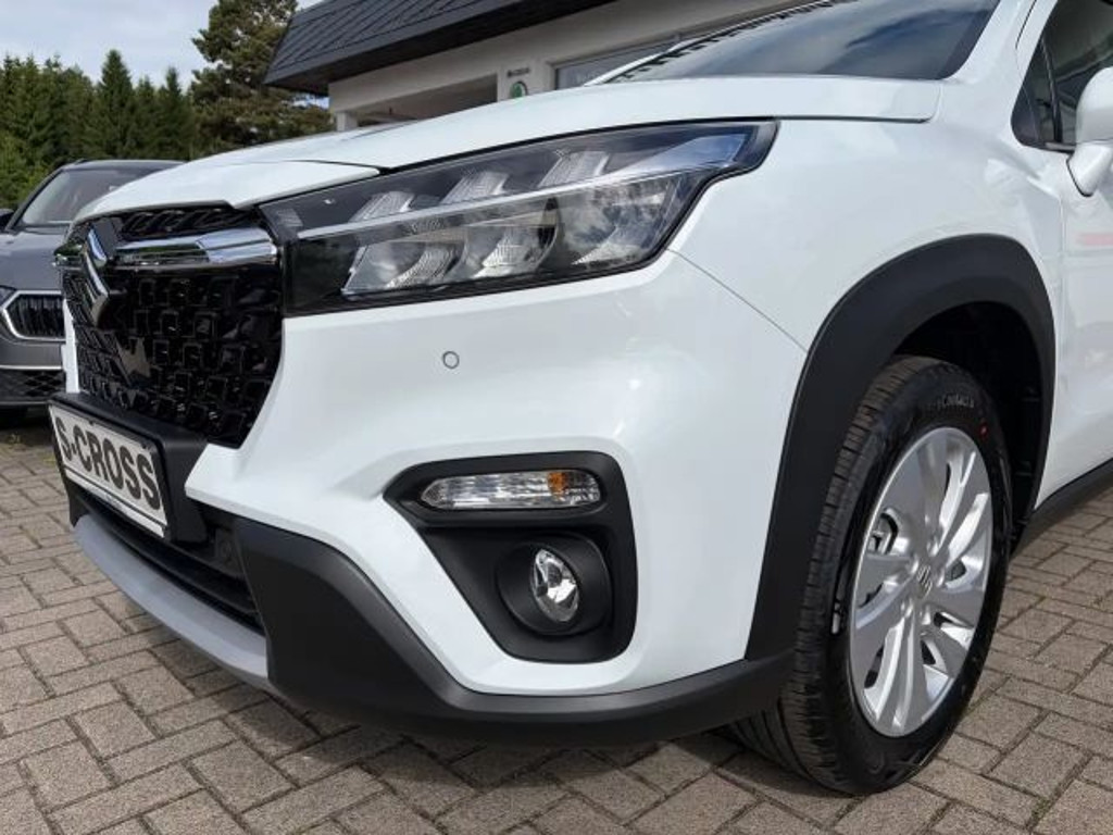 Suzuki S-Cross