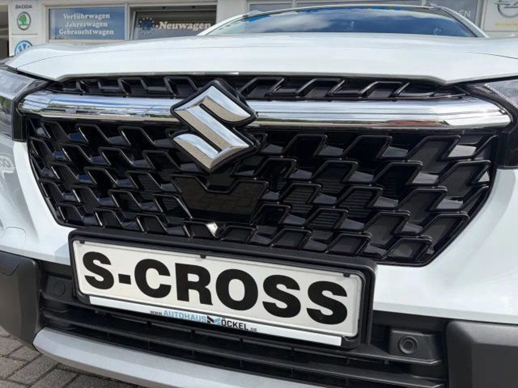 Suzuki S-Cross
