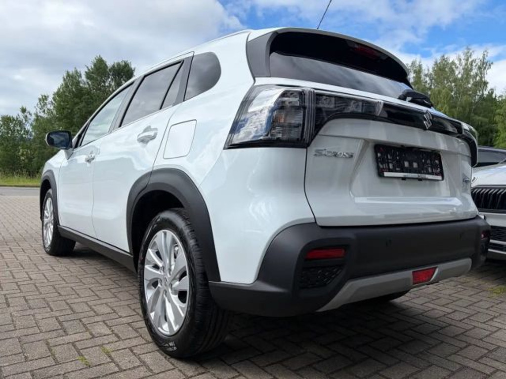 Suzuki S-Cross